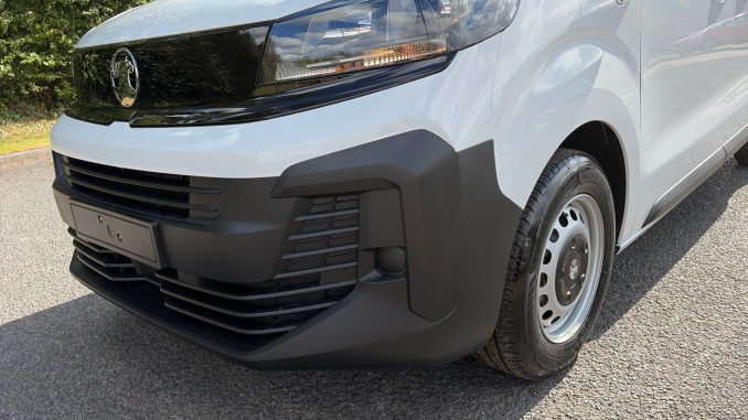 Vauxhall Vivaro L1 Diesel 1.5 Turbo D 120 Prime H1 Van - Image 38